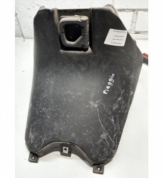 CARENADO INTERIOR CON GANCHO PIAGGIO NRG MC3