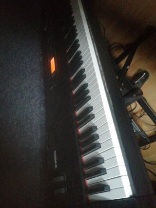 Piano 88 teclas Yamaha