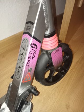 Patinete Oxelo MID9 rosa y negro