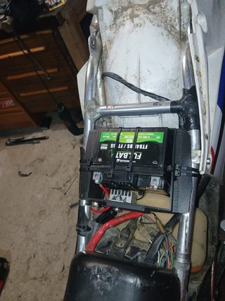 Caja Batería Subchasis GasGas Antiguas
