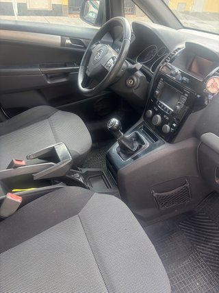 Opel Zafira 2010