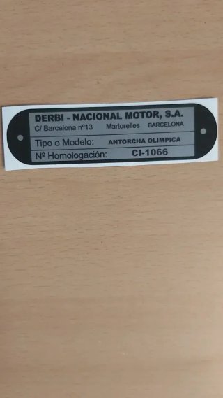 Pegatina de homologacion Derbi Variant