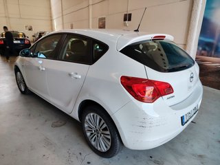 Opel Astra 2014