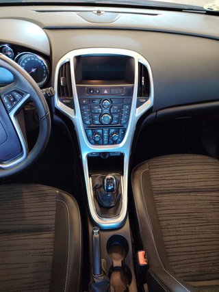Opel Astra 2014