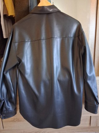 Camisa negra Stradivarius