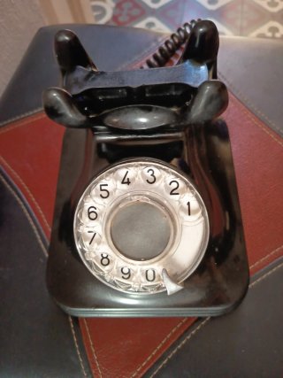 Teléfono Antiguo Negro