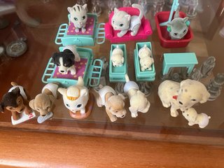Hospital Puppy in My Pocket + 13 perritos.Seminuev