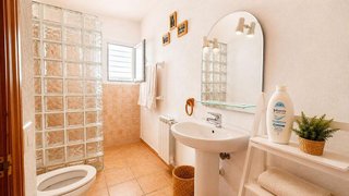 Casa adosada en venta en Tolox