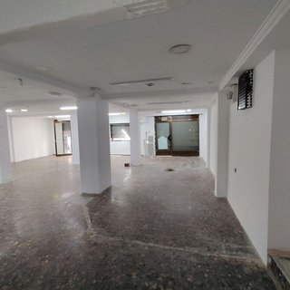 Local comercial en alquiler en Cardenal Benlloch en Mislata