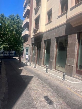 Local comercial en alquiler en Centro - Sagrario en Granada