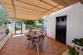 Chalet en venta en La Siesta - El Salado - Torreta en Torrevieja