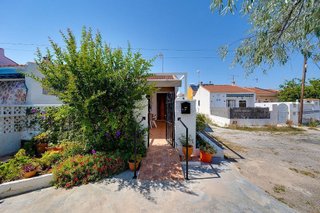 Chalet en venta en La Siesta - El Salado - Torreta en Torrevieja