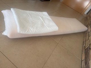Almohada Viscoelástica 130cm + Funda