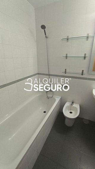 Chalet en alquiler en Gelves