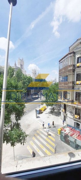 Oficina en alquiler en Recoletos en Madrid