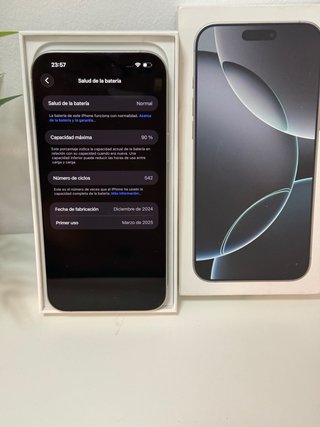 iPhone 16 Pro Max 256GB - Batería 90%