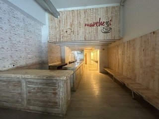 Local comercial en alquiler en Cuatro Caminos - Plaza de la Cubela en Coruña (A)