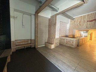 Local comercial en alquiler en Cuatro Caminos - Plaza de la Cubela en Coruña (A)