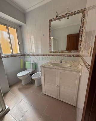 Piso en alquiler en El Juncal - Av. de la Paz en Sevilla