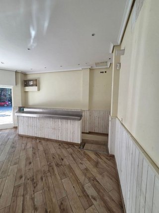 Local comercial en alquiler en Fontarrón en Madrid