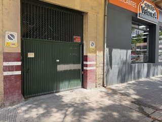 Garaje en alquiler en Benalúa en Alicante