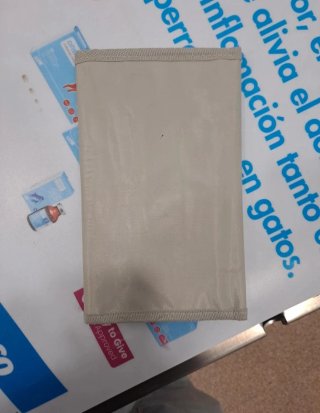 Estuche blando gris