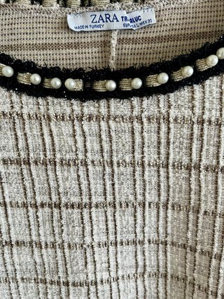 Top Zara Tweed Perlas Blanco y Negro Talla L