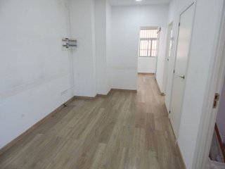 Local comercial en venta en Palomeras sureste en Madrid