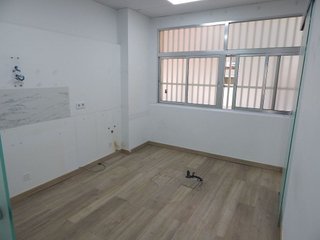 Local comercial en venta en Palomeras sureste en Madrid
