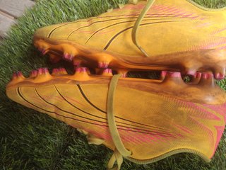 Botas de fútbol amarillas niño num.36