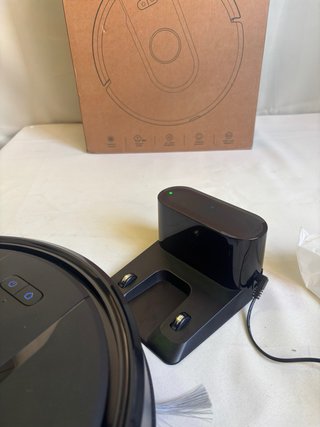 Robot Aspirador y Fregasuelos Cleanova W9