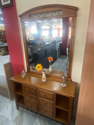 Mueble recibidor rústico con espejo
