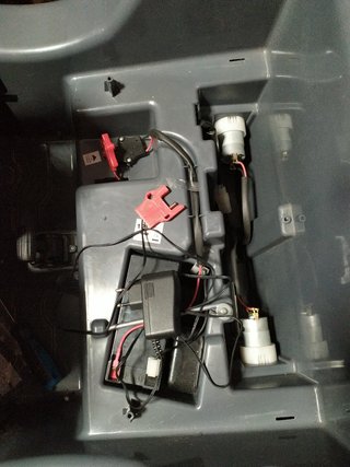 Feber Challenger Coche Infantil a Batería (LEED)