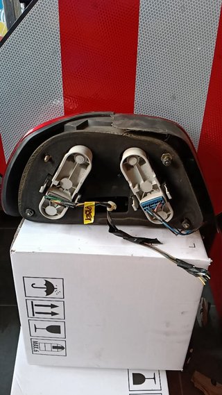Faro trasero derecho Volvo S40