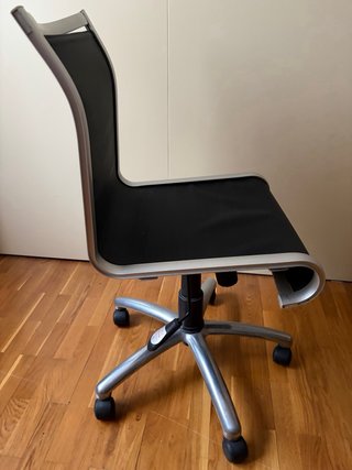 Silla de oficina giratoria moderna
