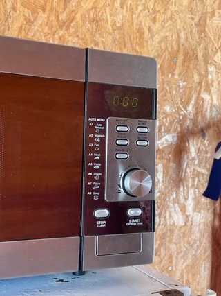 Microondas White-Westinghouse negociable