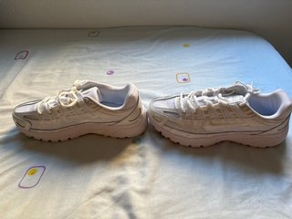 Zapatillas Nike P6000 Blancas y Rosas