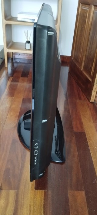 Televisión LG 40" con Tdt