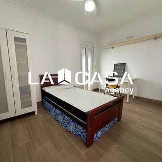 Piso en alquiler en Cruz Roja en Sevilla