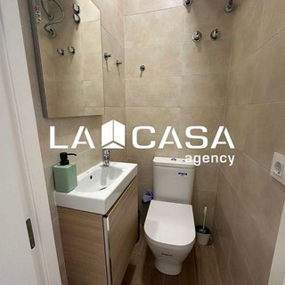 Piso en alquiler en Cruz Roja en Sevilla