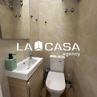 Piso en alquiler en Cruz Roja en Sevilla