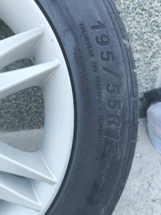 Rueda de coche