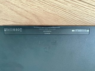 PlayStation 4 500GB con mando y cámara PS4