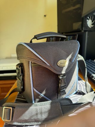 Sony A6100 + Objetivo 16-50mm OSS + Accesorios