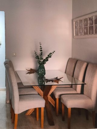 Seis sillas de comedor