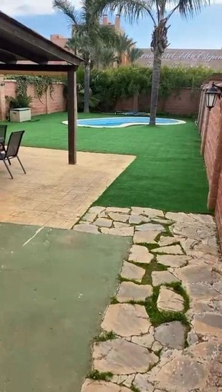 Casa adosada en alquiler en Nueva Andalucía centro en Marbella