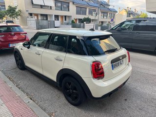 MINI 2018 5p nacional recien revisado muy cuidado