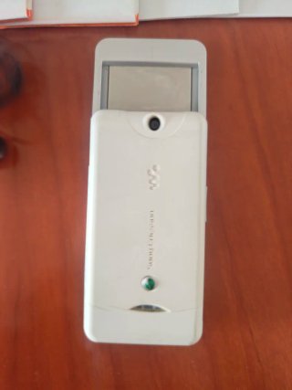Sony Ericsson W205 Movistar