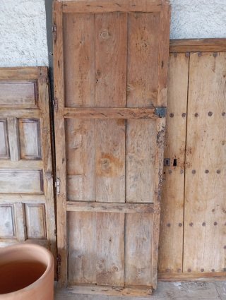 Puerta antigua madera con clavos 200x73cm