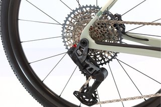 Bicicleta Cube Nuroad C:62 EX AXS 12V t.56 Reacondicionada